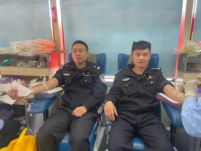 英雄-里程碑夜！阿贾克斯完成体检；CBA常规赛集结日刷纪录；赛场秩序良好；医务组通报恢复(阿贾克斯赛程赛果)